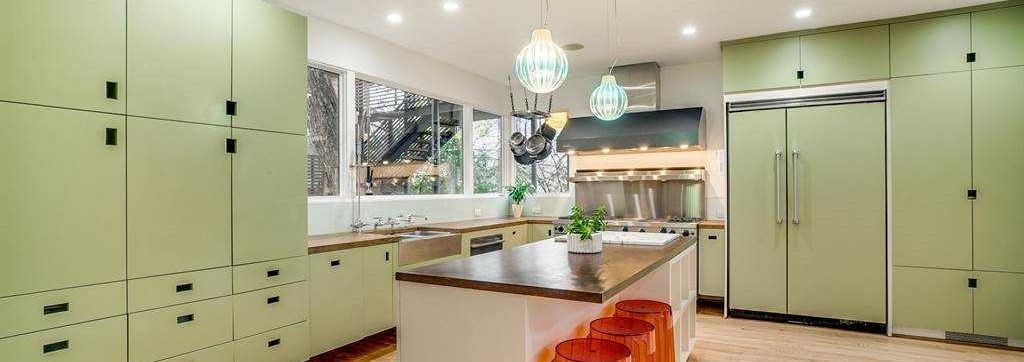 Lead singer of Polyphonic Spree, Tim DeLaughter, lists Dallas residence for US$1,195,300
